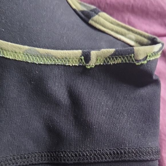 Brasil Sul Black & Camo Green Mock Wrap Tank Top With Removable Cups Size M - Picture 7 of 8